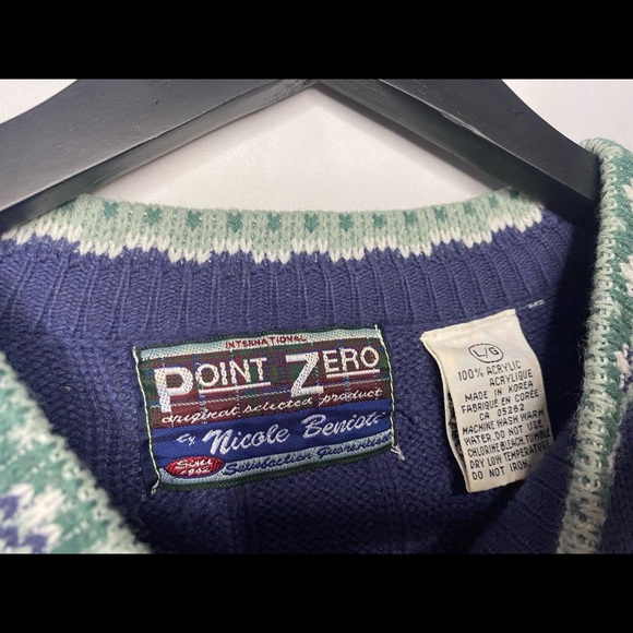 Vintage Point Zero Sweater - Picture 6 of 8